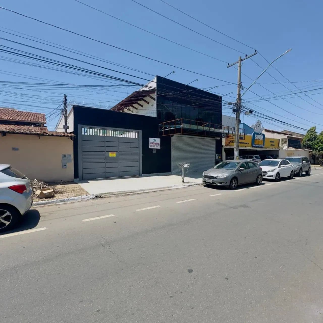 Imóvel Comercial e Residencial à Venda – Sobrado com Loja